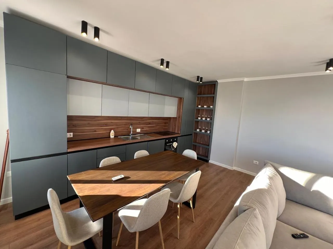 Seaview Two Bedroom Apartment Sarandë